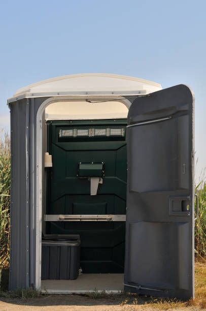 Portable Toilet Options We Offer in Chisholm, ME
